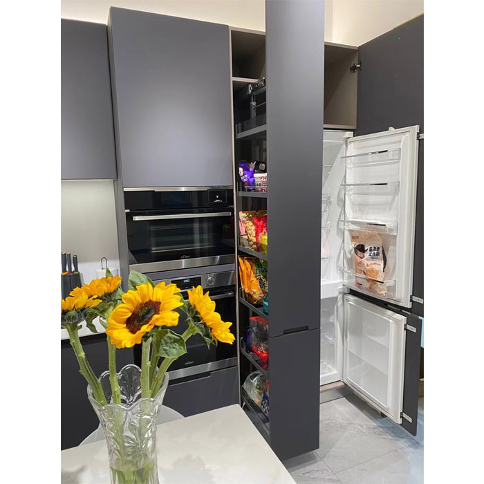 Napa Kabinet Dapur Lacquer Desain Modern Ngowahi Interior Kontemporer?
